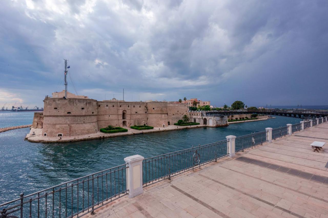 Bed and Breakfast Ai Marinai Taranto Exterior foto